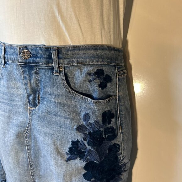 Vintage America SZ 6 Embroidered Blue Jean Denim Wonderland Skirt Boho Western - Picture 8 of 14